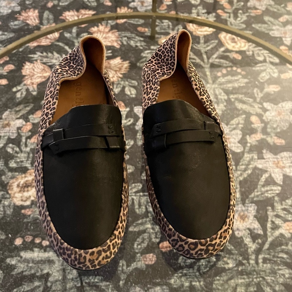 Gentle Souls By Kenneth Cole Womens Flat Loafers Sz 6M Leopard Brown Faux Suede - Picture 7 of 8